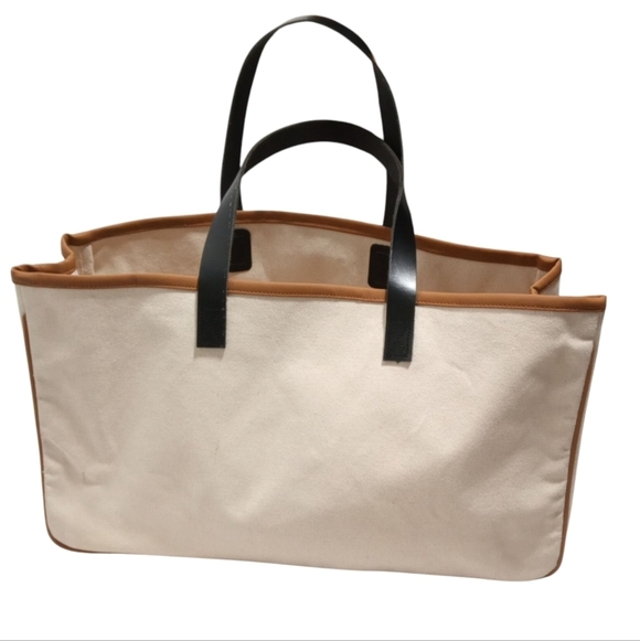 Santa Barbara Cream Black Tote Bag with Getaway Bold Design - Picture 4 of 9